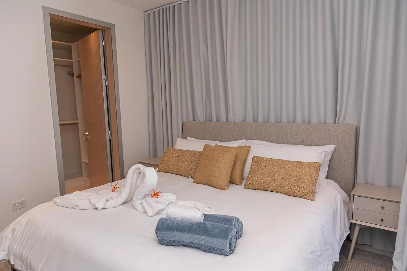Opal Rental I Palm Beach Aruba