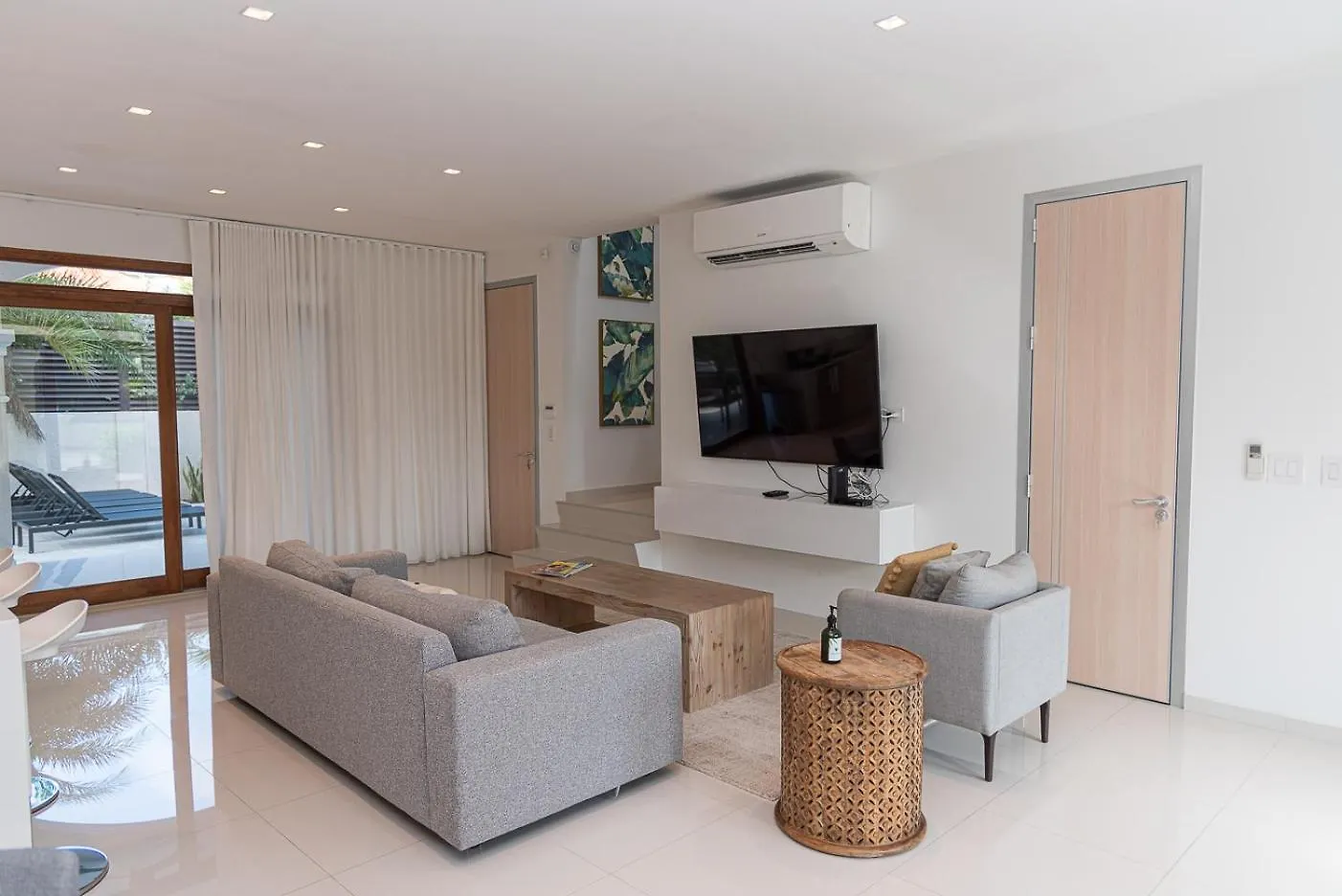 Willa Opal Rental I Palm Beach Aruba